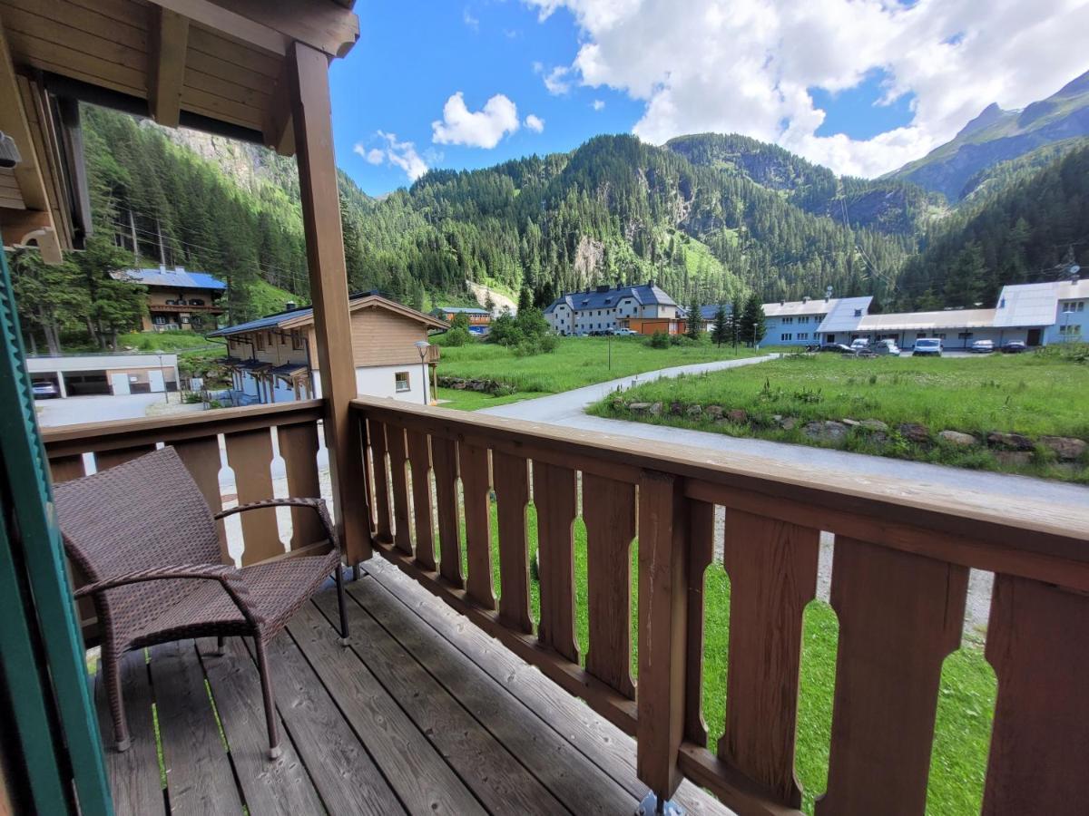 Tauerndorf Enzingerboden Ski In&Out - Steinbock Lodges Kültér fotó
