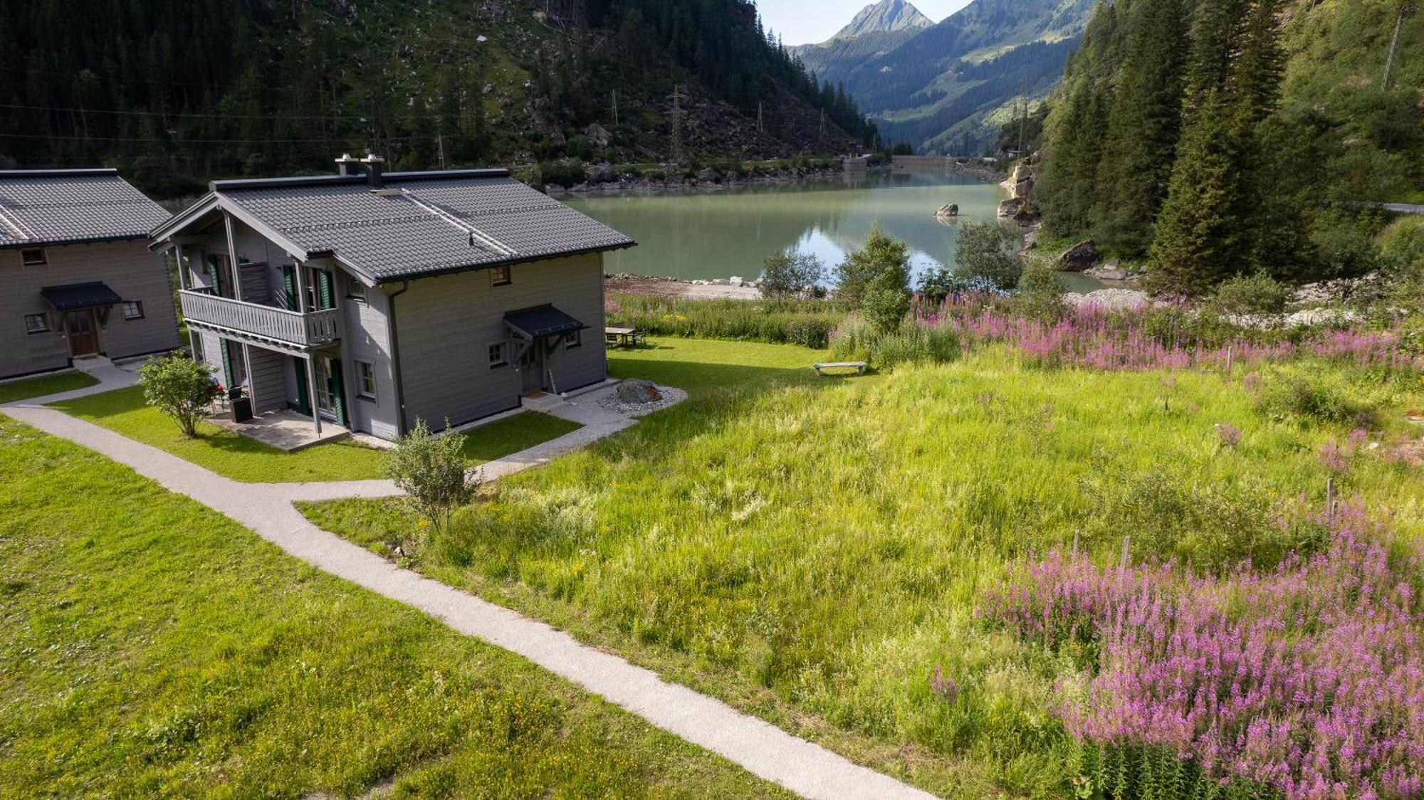 Tauerndorf Enzingerboden Ski In&Out - Steinbock Lodges Kültér fotó